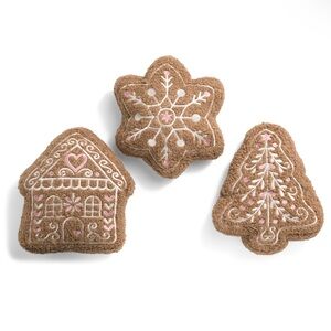 MARTHA STEWART 3pk Gingerbread Cookies Pillow
